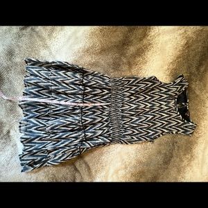 Imoga size 12 navy-white ombré style coloring in chevron pattern.